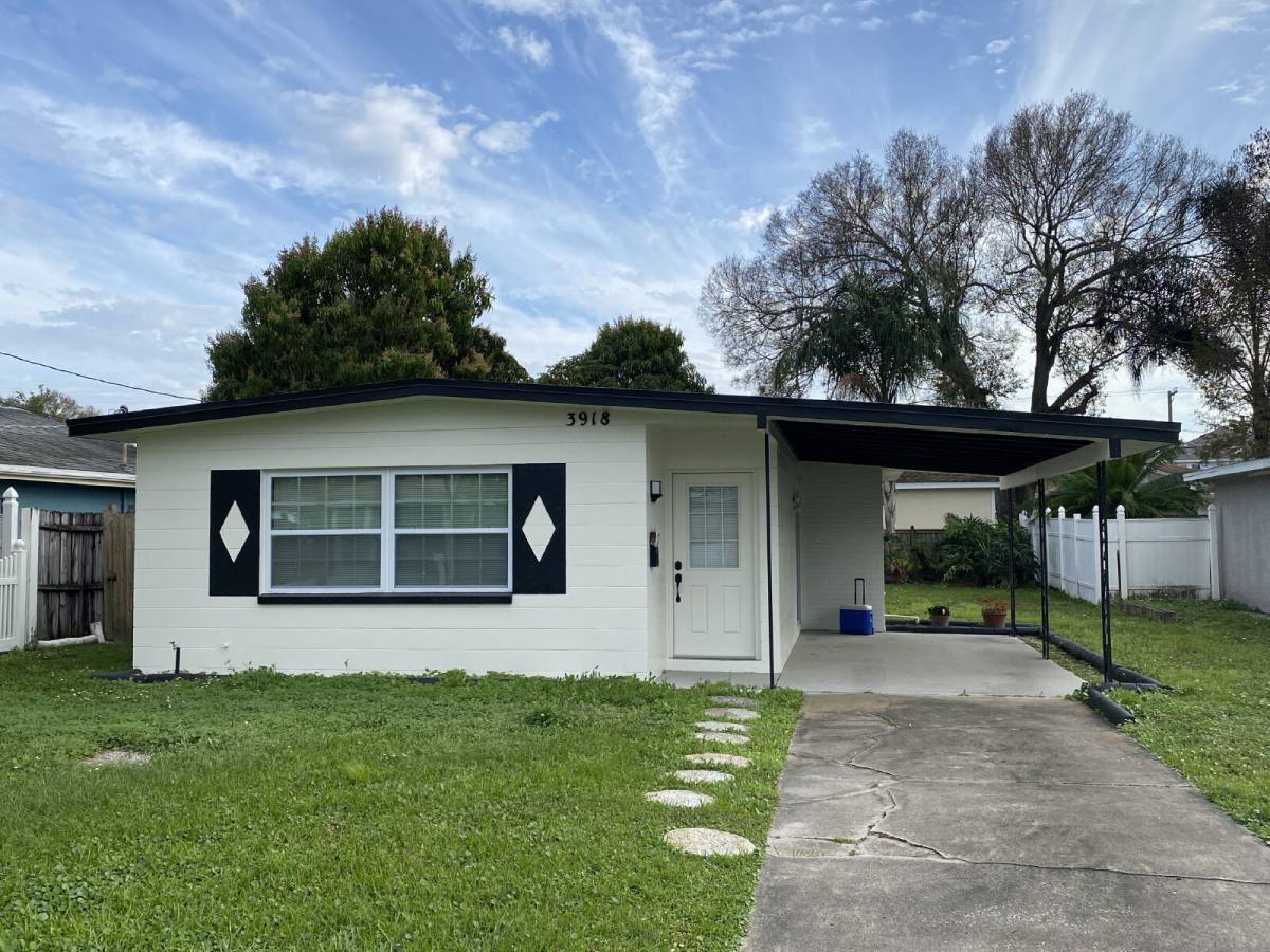 House for rent at 3918 W Lemon St, Tampa, FL 33609