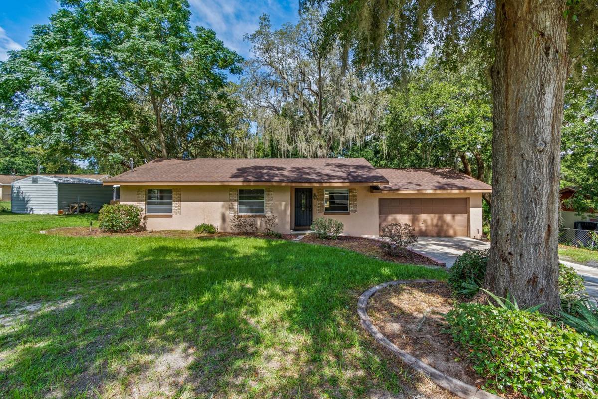 House for rent at 36119 Hickory St, Fruitland Park, FL 34731