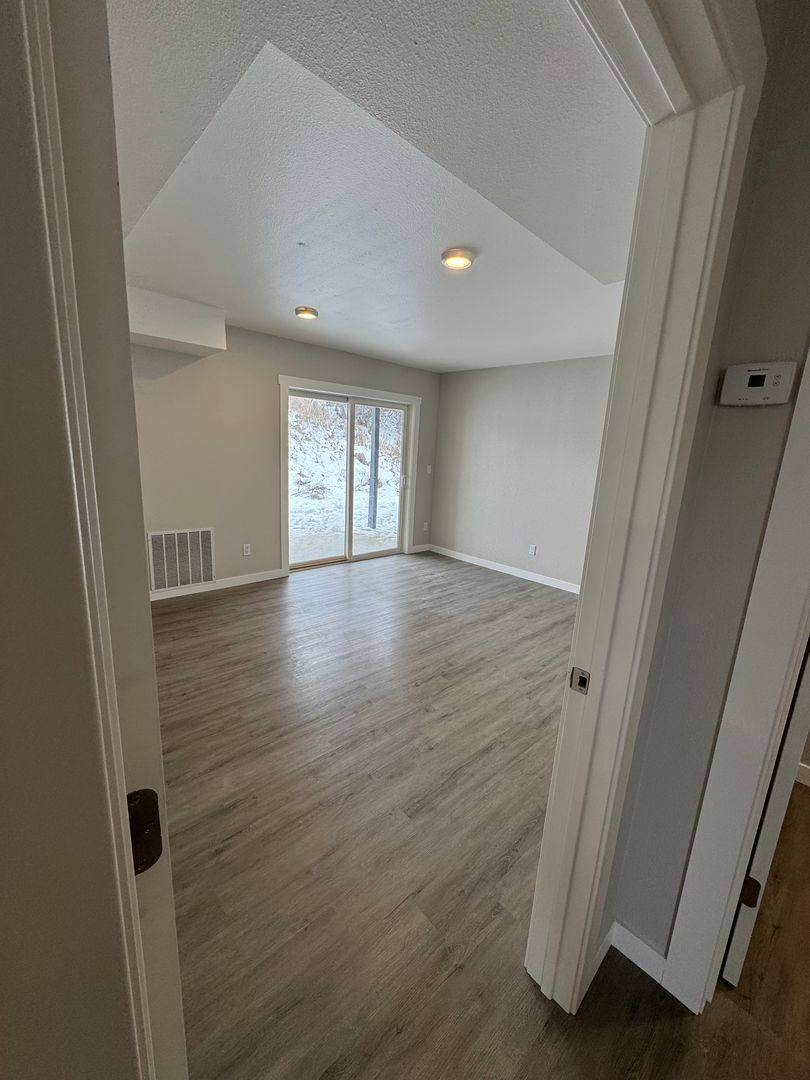 Apartment for rent at 375 NE Terre View Dr, Pullman, WA 99163