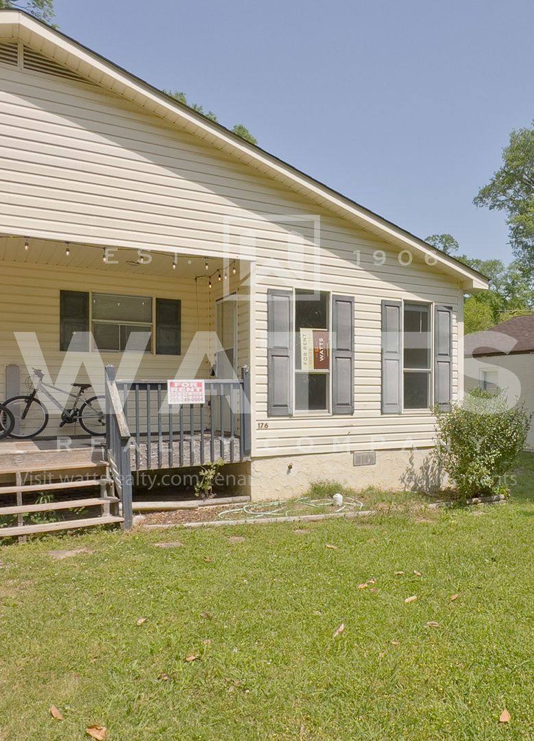 Apartment for rent at 176 Will St, Trussville, AL 35173