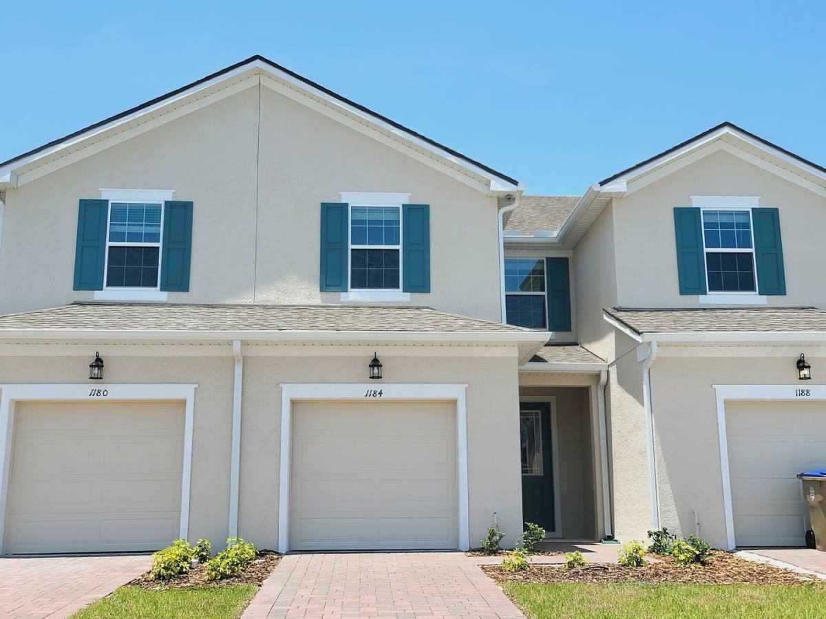 Townhouse for rent at 1184 Lakeshore Breeze Place, Kissimmee, FL 34747