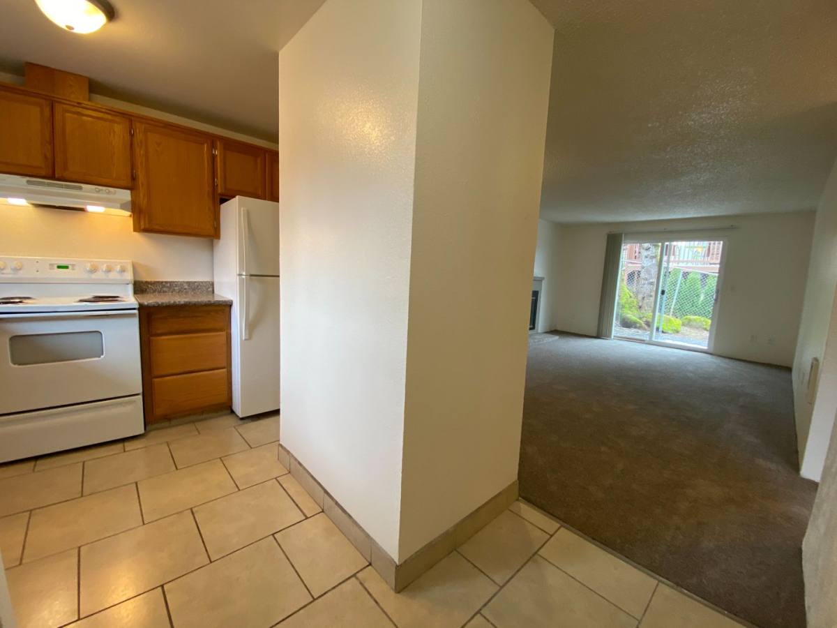 Apartment for rent at 1213-1219 NE 183rd Ave, Portland, OR 97230