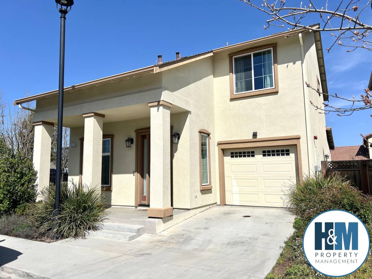 House for rent at 2213 Sabrina Dr, Hollister, CA 95023