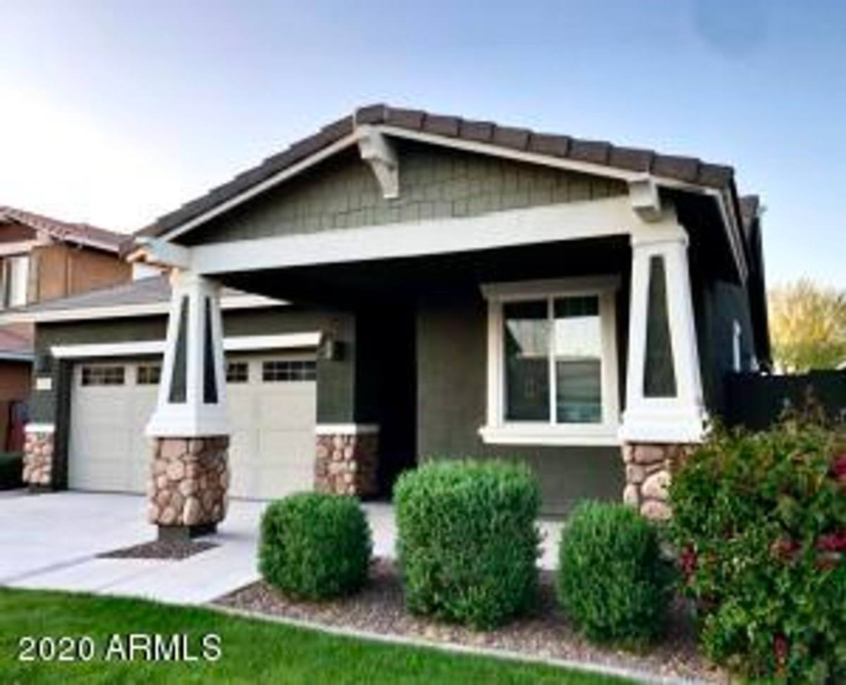 House for rent at 7114 E Olla Ave, Mesa, AZ 85212