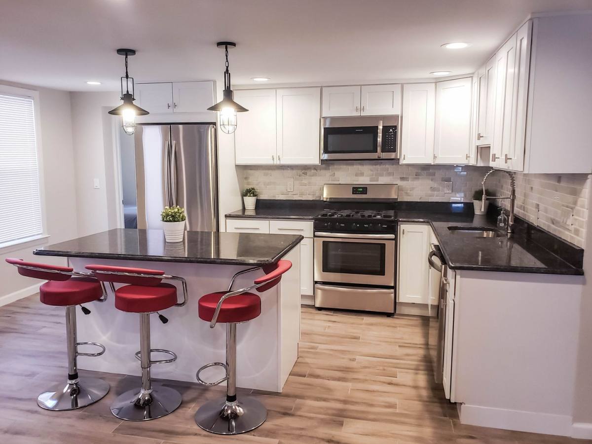 Apartment for rent at 171 Olive St, New Haven, CT 06511