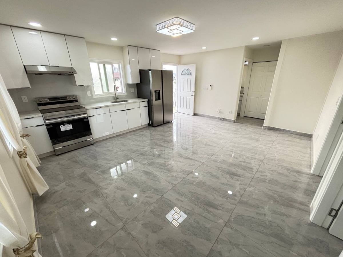 Apartment for rent at 3243 Francis St, Honolulu, HI 96815
