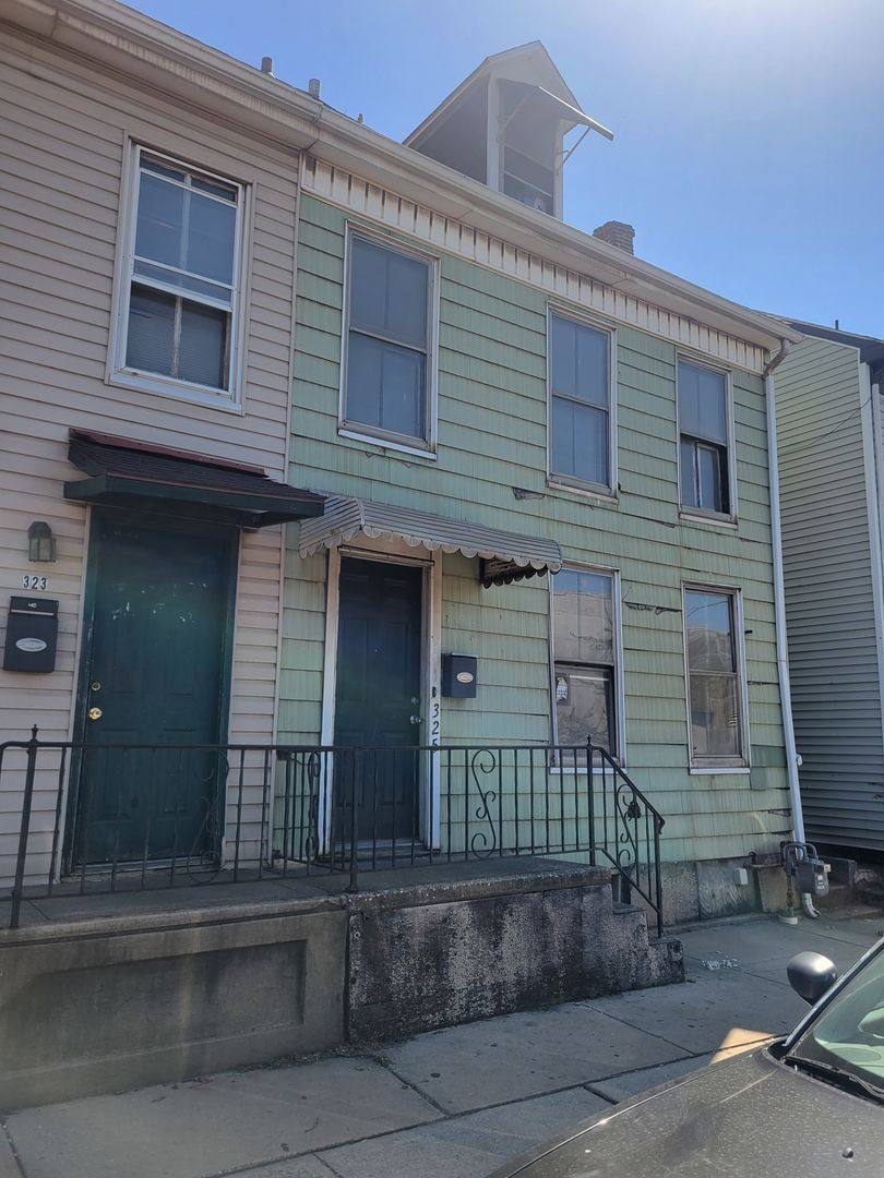 House for rent at 325 Girard Ave, York, PA 17403