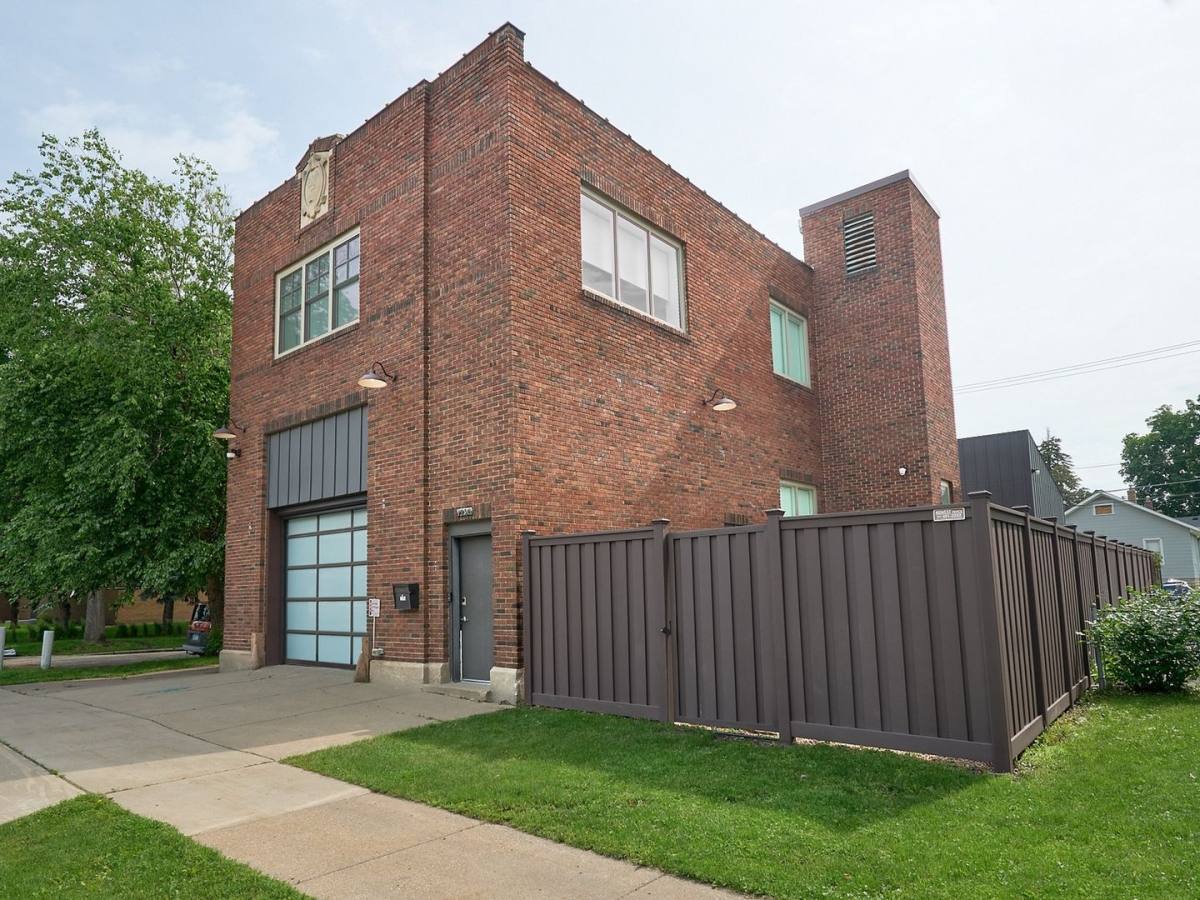 Townhouse for rent at 1290 Snelling Ave N, Saint Paul, MN 55108