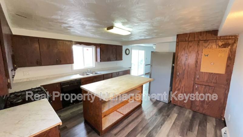 Apartment for rent at 705 E 18th Ave #1, Homestead, PA 15120