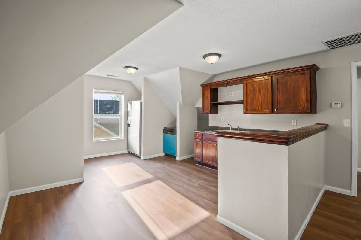 Apartment for rent at 121 E N St, Warrensburg, MO 64093