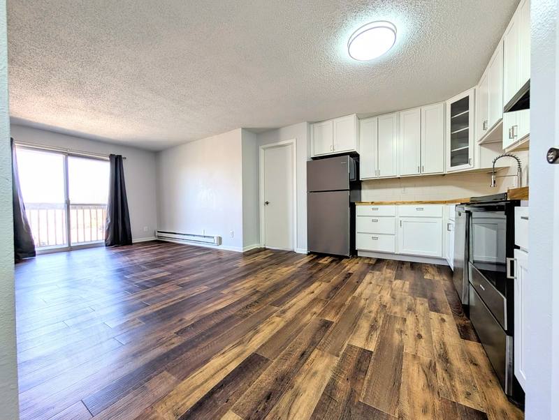 Apartment for rent at 408 E 15th St #208, Pella, IA 50219