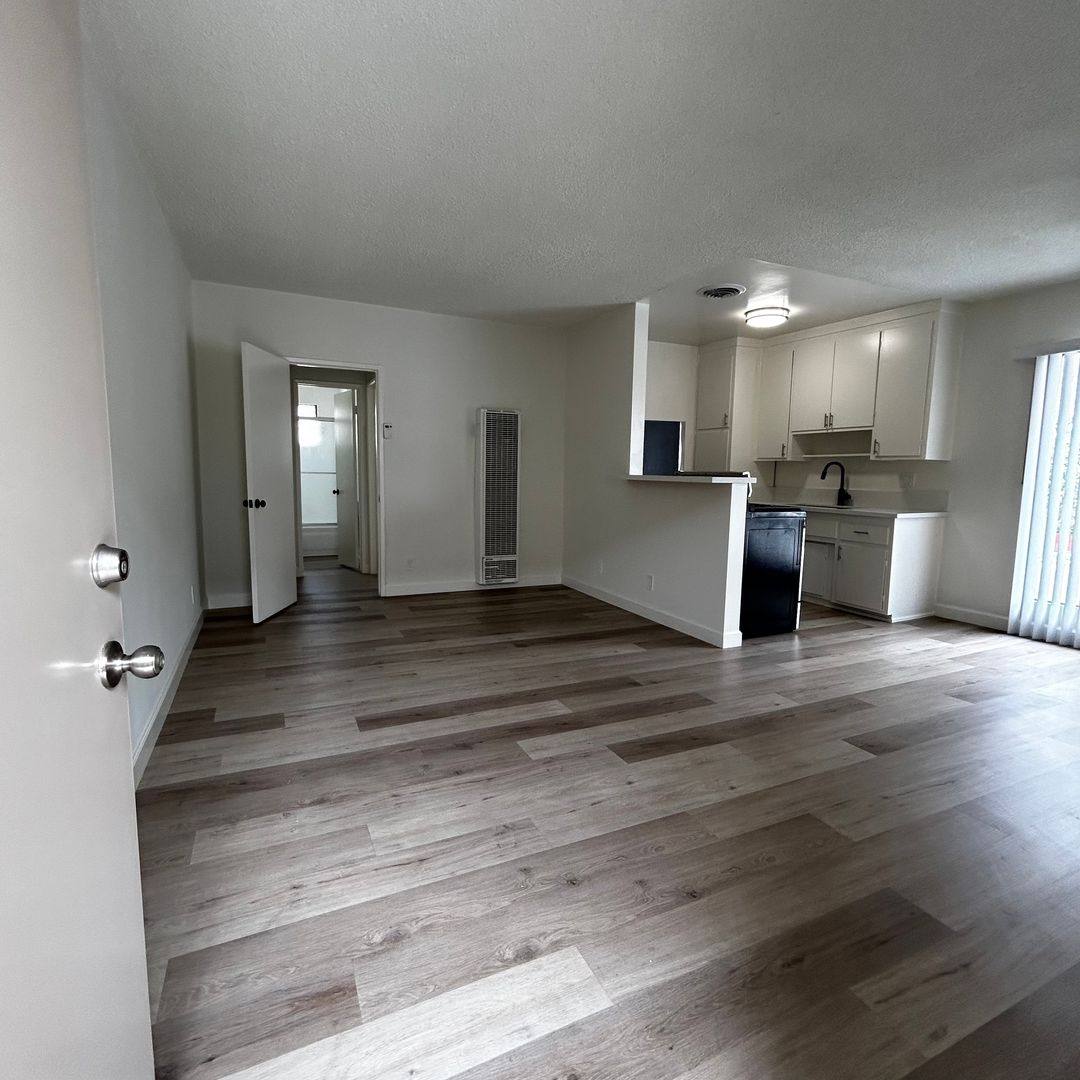 Apartment for rent at 3665 McLaughlin Ave, Los Angeles, CA 90066