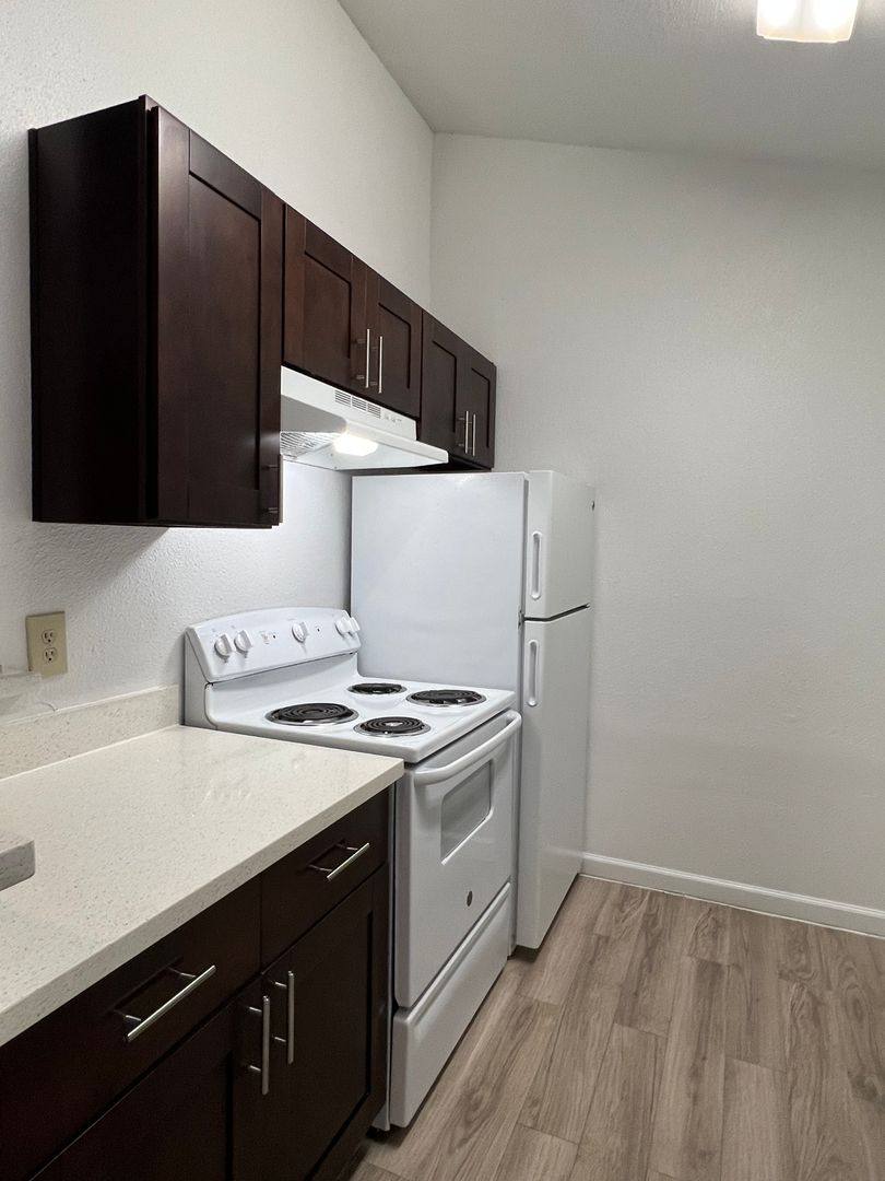 Townhouse for rent at 16700 Kuykendahl Rd, Houston, TX 77068