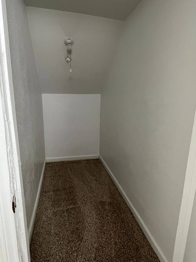 Townhouse for rent at 16700 Kuykendahl Rd, Houston, TX 77068