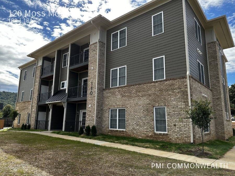 Apartment for rent at 120 Moss Mountain Lane #202, Charlottesville, VA 22902