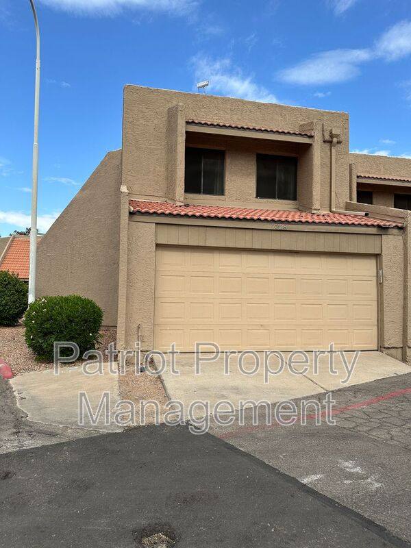 Townhouse for rent at 7328 N 43rd Dr, Glendale, AZ 85301