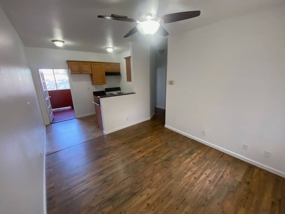 Apartment for rent at 800 Rose Ave, Long Beach, CA 90813