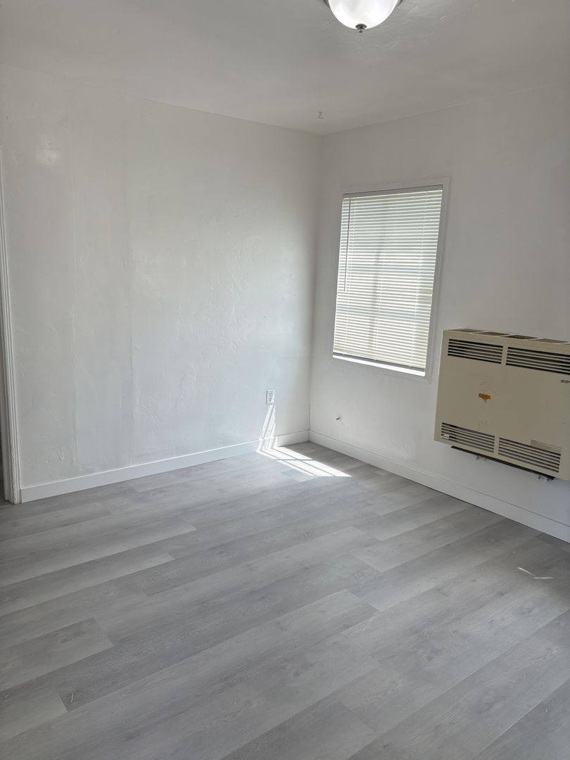 Apartment for rent at 224 Wilson Ave, Bakersfield, CA 93308