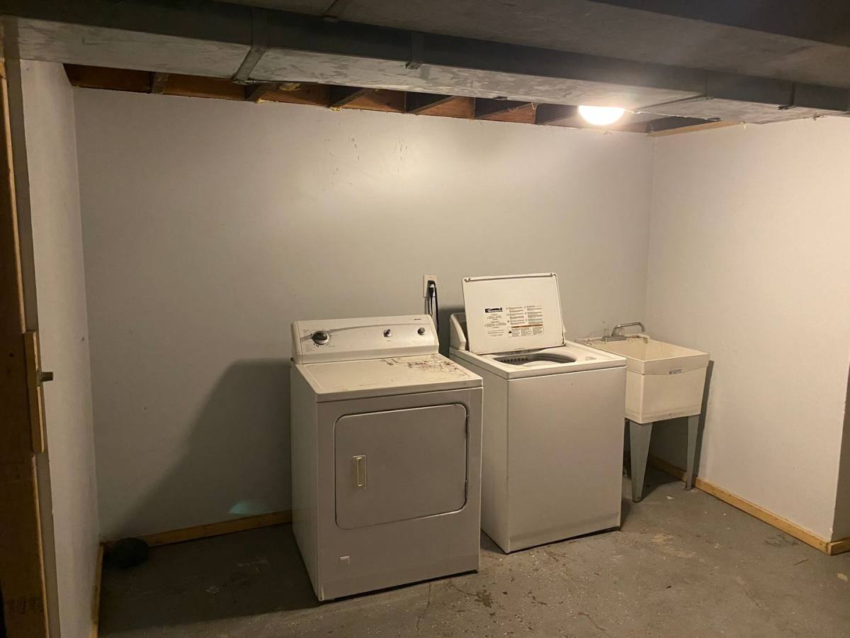 House for rent at 6829 S Aberdeen St, Chicago, IL 60621