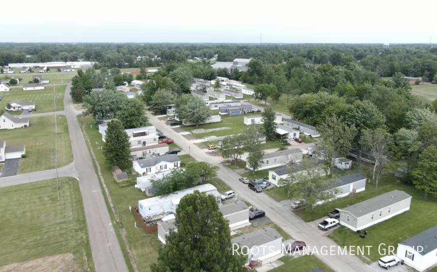 Apartment for rent at 2 Locust St #2, Crestline, OH 44827
