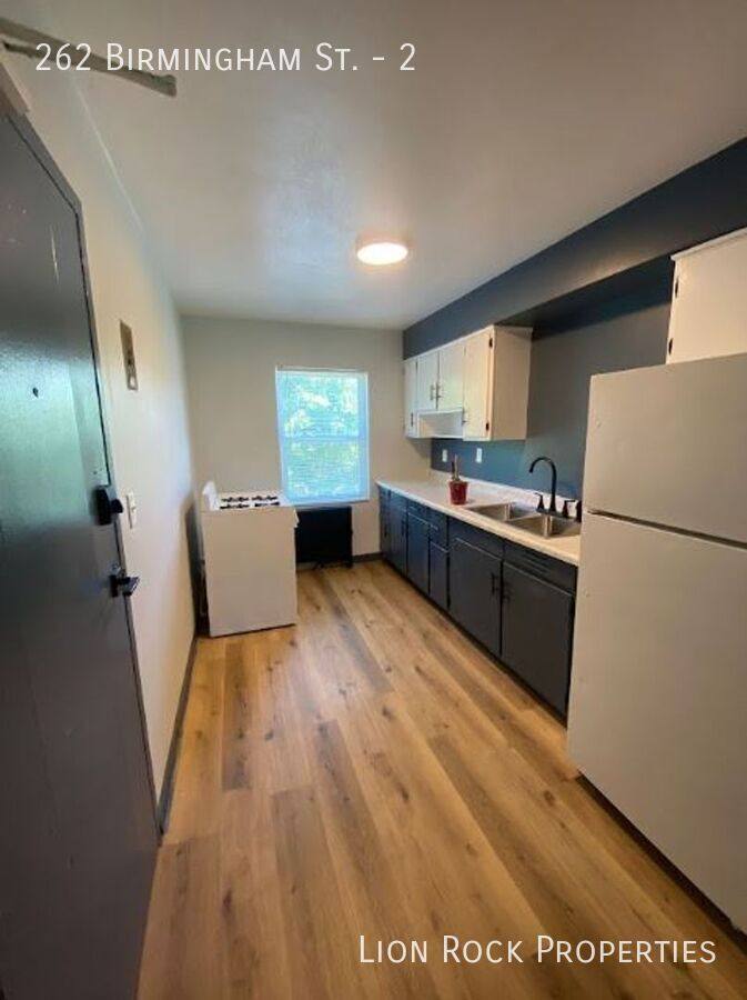 Apartment for rent at 262 Birmingham St #2, Saint Paul, MN 55106