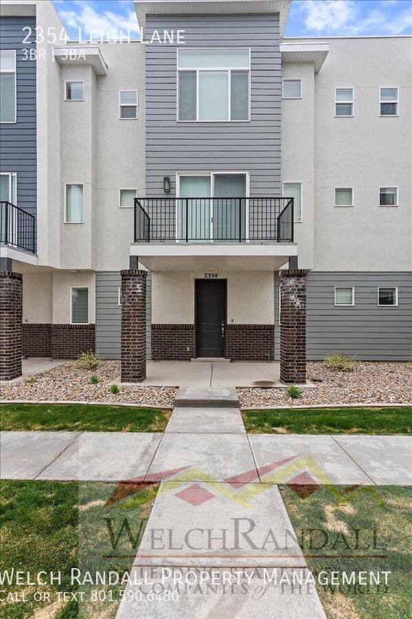Townhouse for rent at 2354 Leigh Lane, Ogden, UT 84401