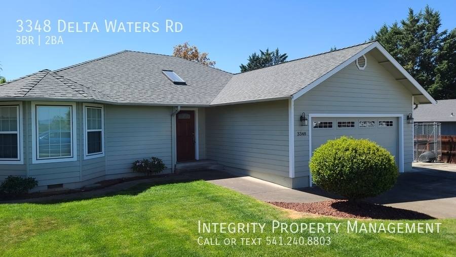 House for rent at 3348 Delta Waters Rd, Medford, OR 97504