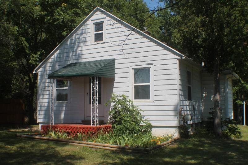 House for rent at 2444 E Lake Lansing Rd, East Lansing, MI 48823