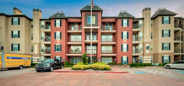 Apartment for rent at 2403 N Washington Ave, Dallas, TX 75204