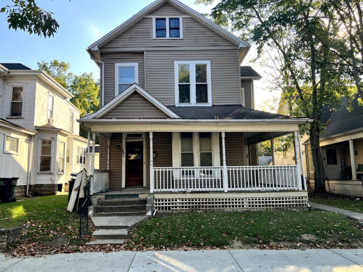 Apartment for rent at 61 S 15th St #61-5, Richmond, IN 47374