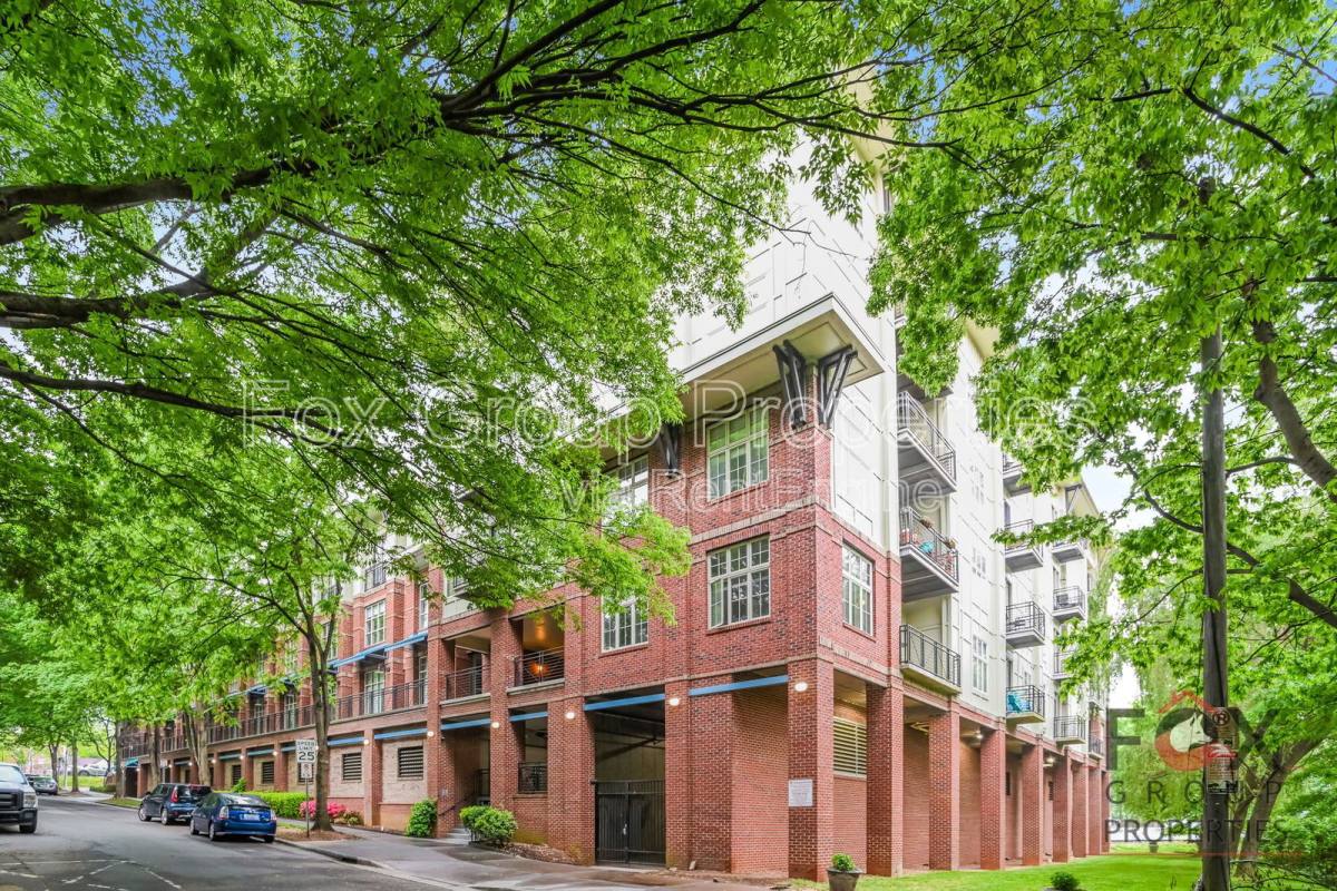 Condo for rent at 1101 W 1st St #410, Charlotte, NC 28202