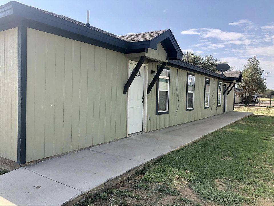 Townhouse for rent at 113 36th St #2, Lubbock, TX 79404