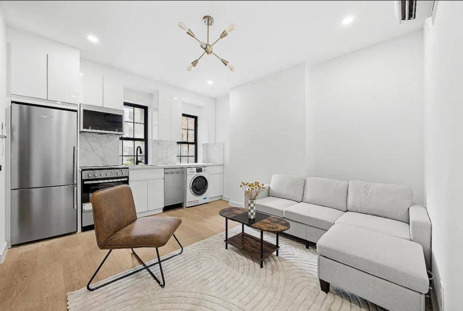 Townhouse for rent at 19 Columbia Place #3R, Brooklyn, NY 11201
