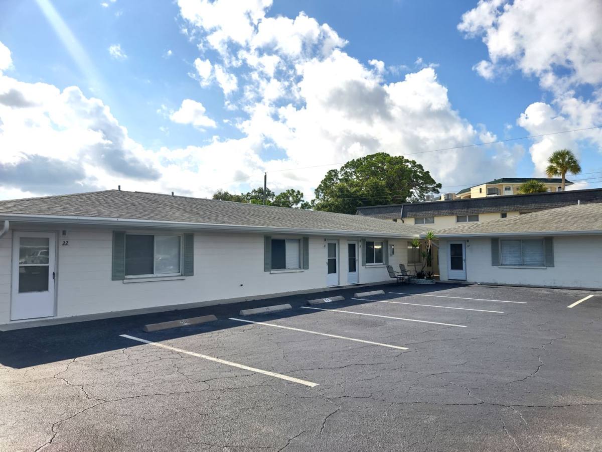 Condo for rent at 525 Manatee Court, Venice, FL 34285