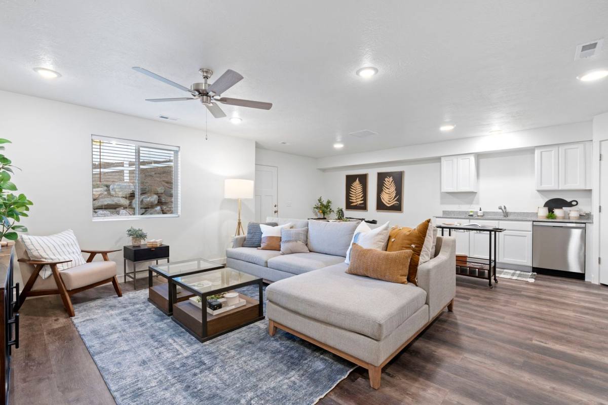 Apartment for rent at 3706 S 1900 W, Roy, UT 84067