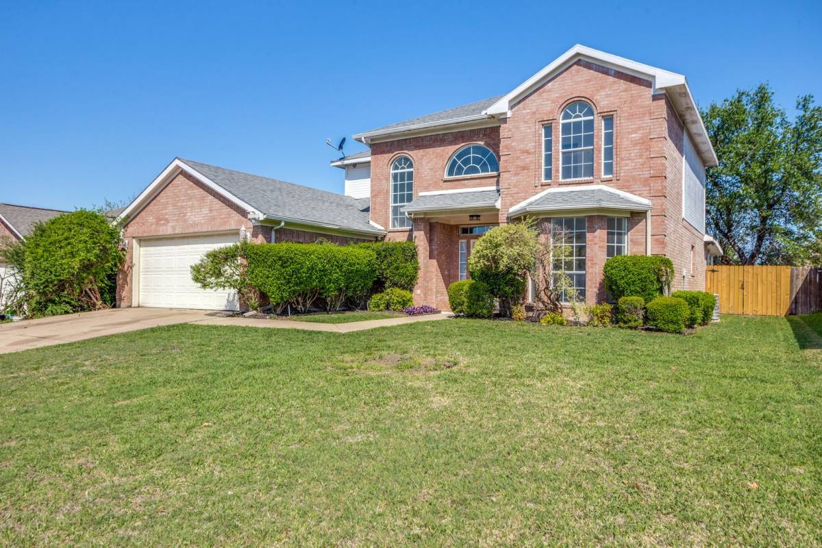 House for rent at 639 Manchester Dr, Mansfield, TX 76063