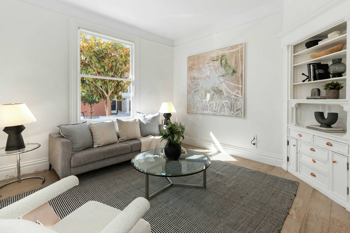 Apartment for rent at 1298 Treat Ave, San Francisco, CA 94110