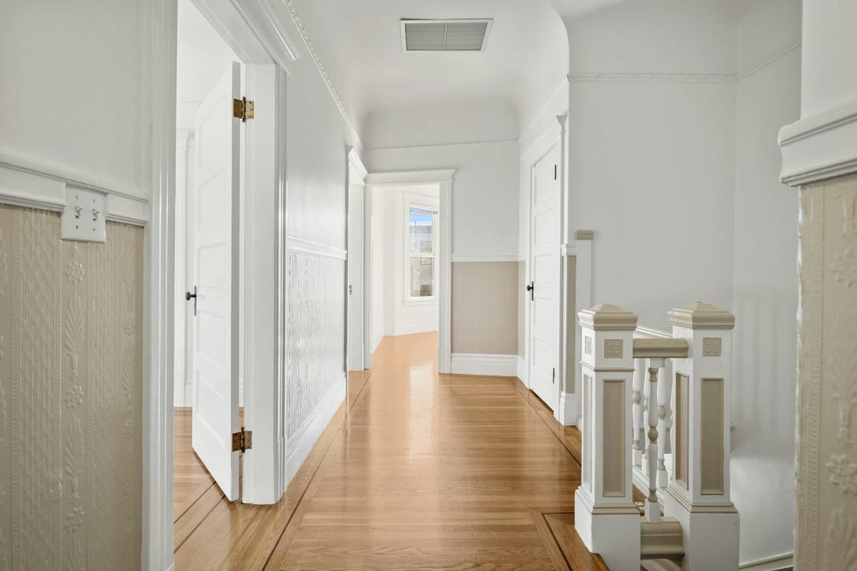 Apartment for rent at 2602 21st St, San Francisco, CA 94110