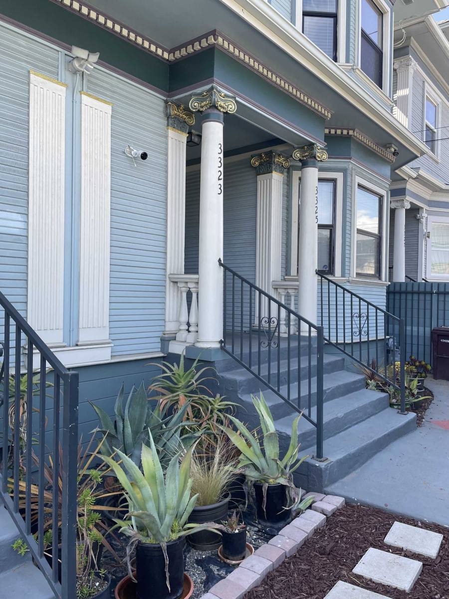 Apartment for rent at 3319 W St, Emeryville, CA 94608