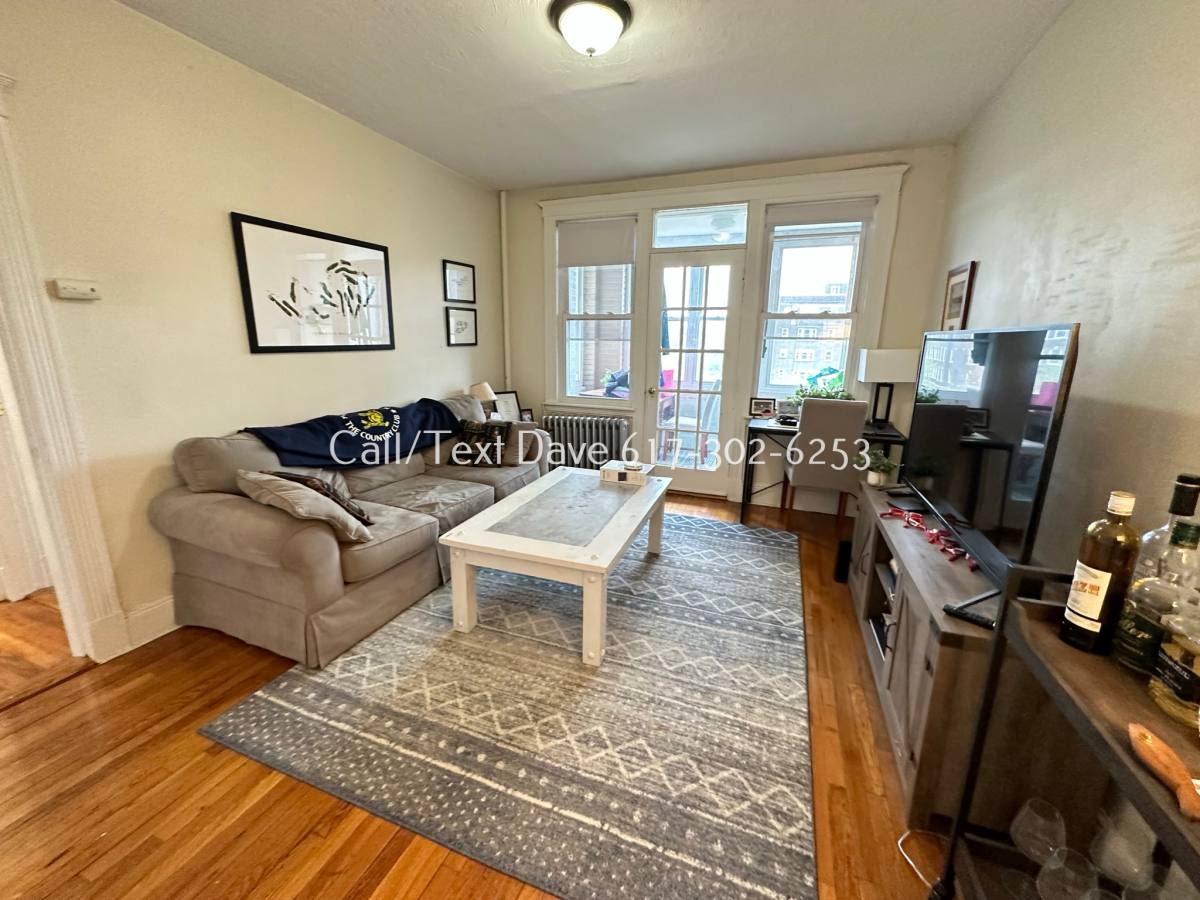 Apartment for rent at 1626 Commonwealth Ave #12, Brighton, MA 02135