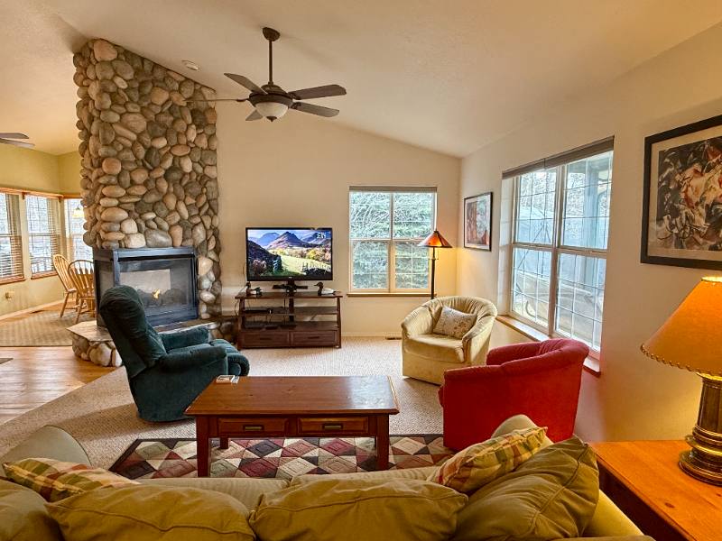 House for rent at 530 Glenwood Rd, Whitefish, MT 59937