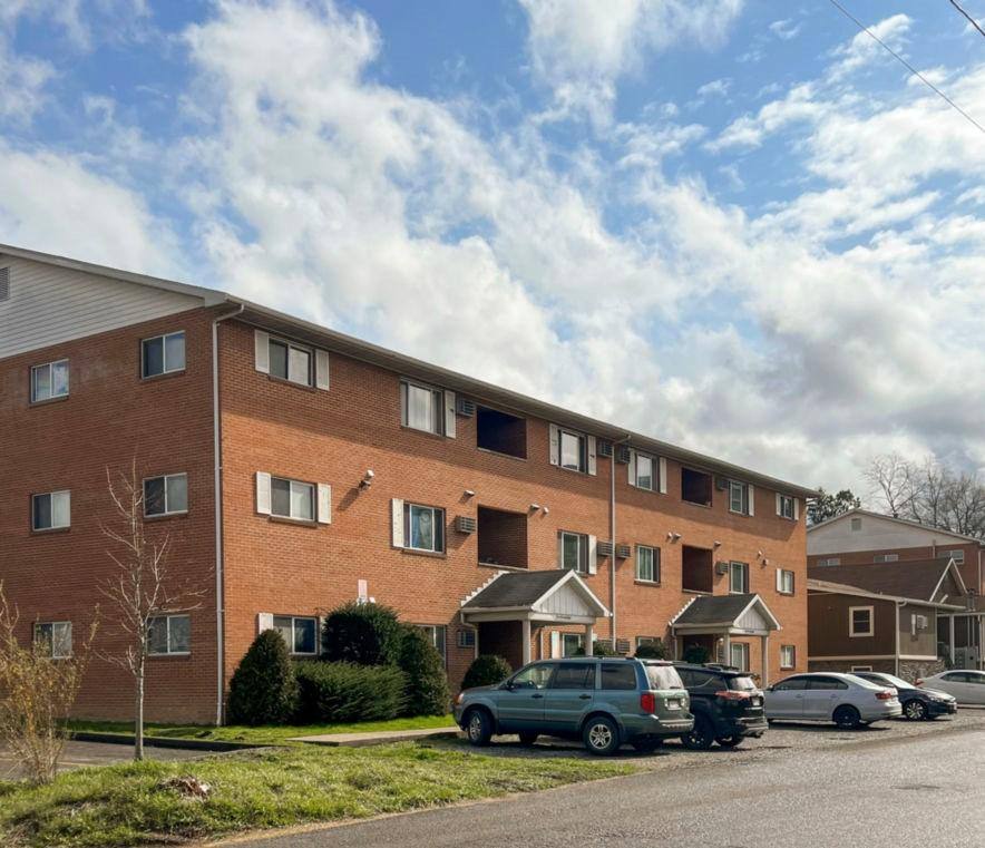 Apartment for rent at 478 Harding Ave, Morgantown, WV 26505