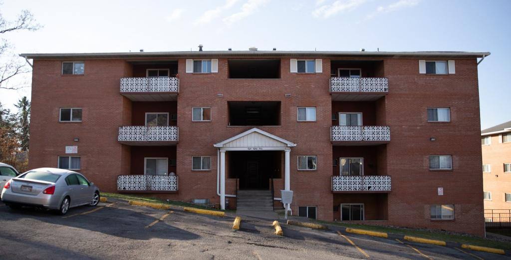 Apartment for rent at 883 E Everly St, Morgantown, WV 26505