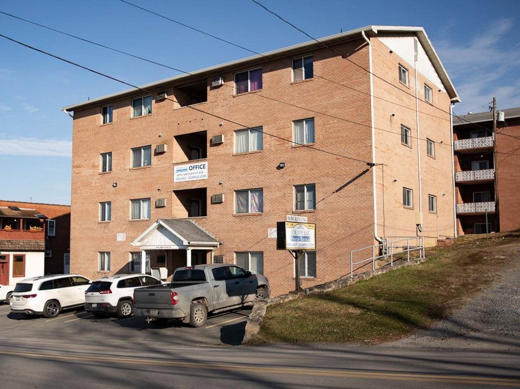 Apartment for rent at 2876 University Ave, Morgantown, WV 26505