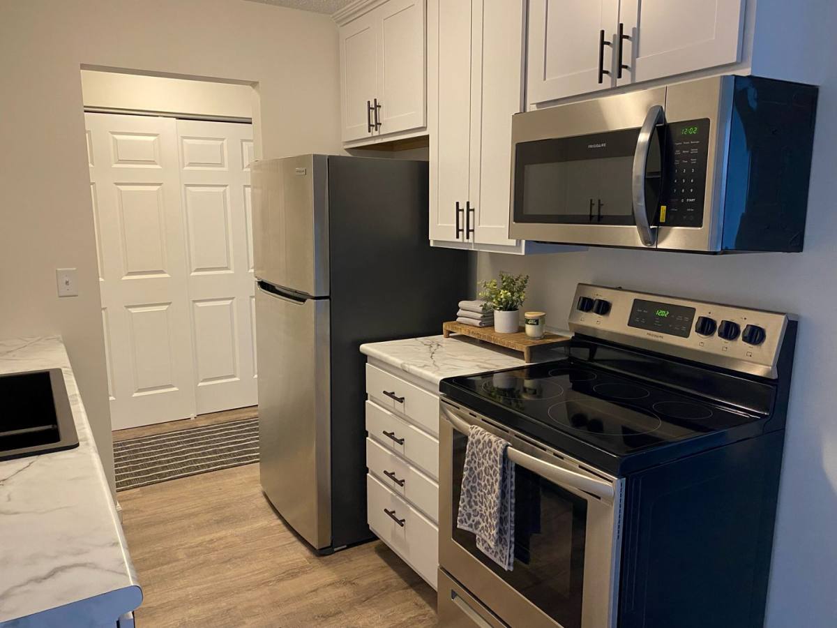 Apartment for rent at 2659 County Rd, Saint Paul, MN 55112