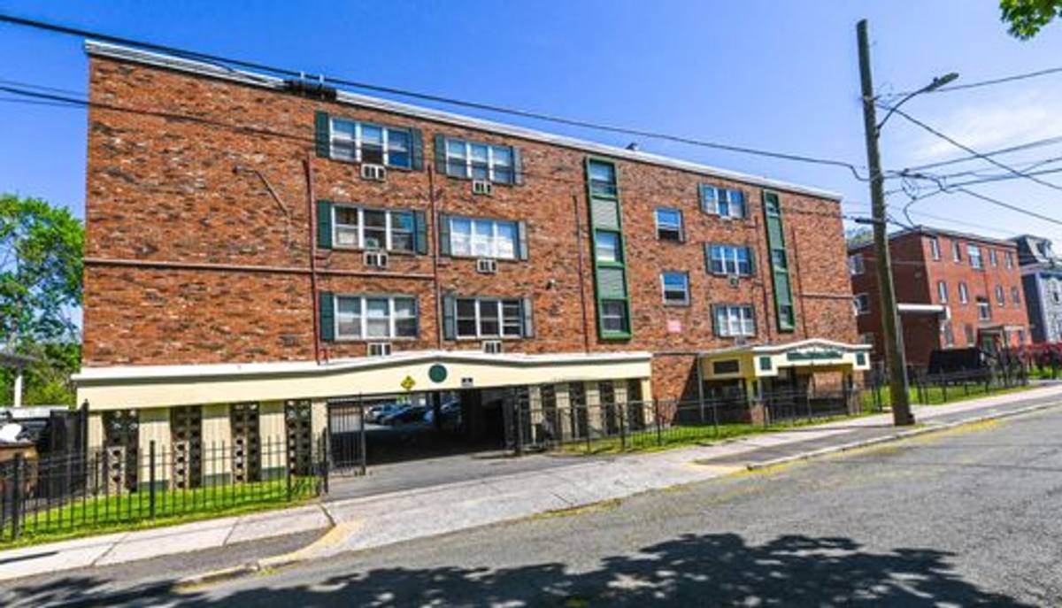 Apartment for rent at 50 Allen Place, Hartford, CT 06106