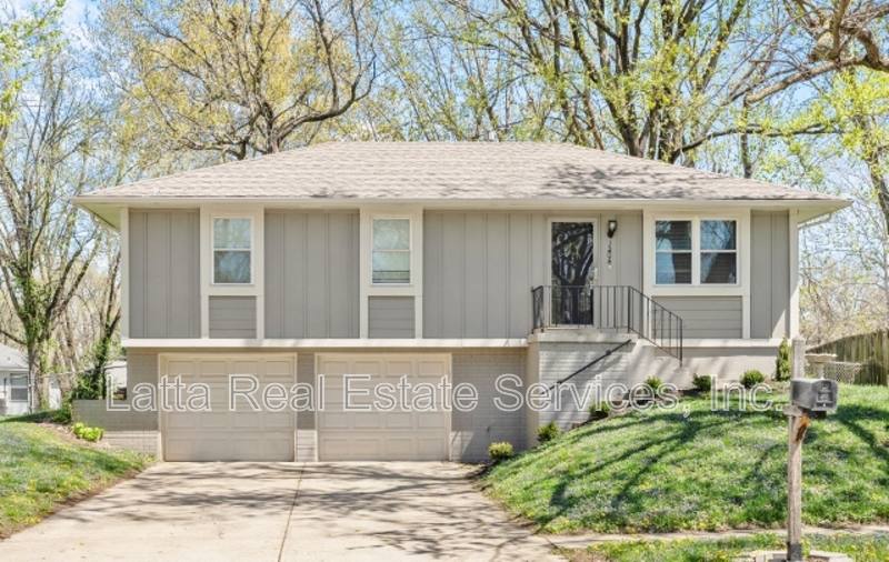 House for rent at 1204 S Ward Parkway, Blue Springs, MO 64014