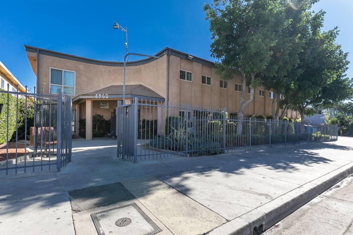 Apartment for rent at 8960 Orion Ave, North Hills, CA 91343