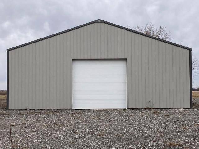 House for rent at 18055 E 2160 N Rd, Pontiac, IL 61764
