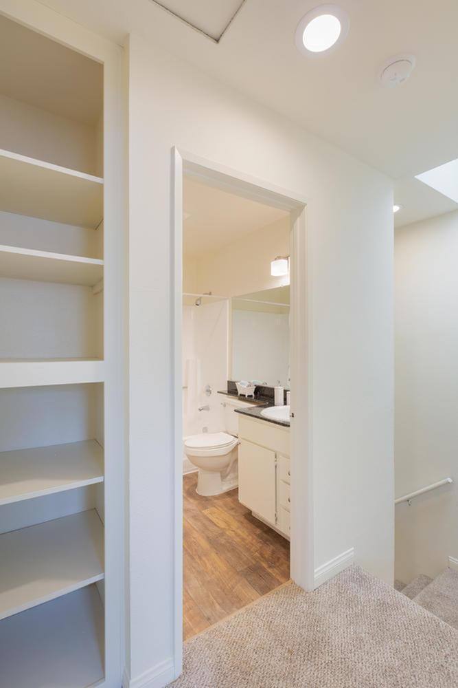 Apartment for rent at Playa Mar Encinitas Apartment Homes, 116 Quail Gardens Dr, Encinitas, CA 92024